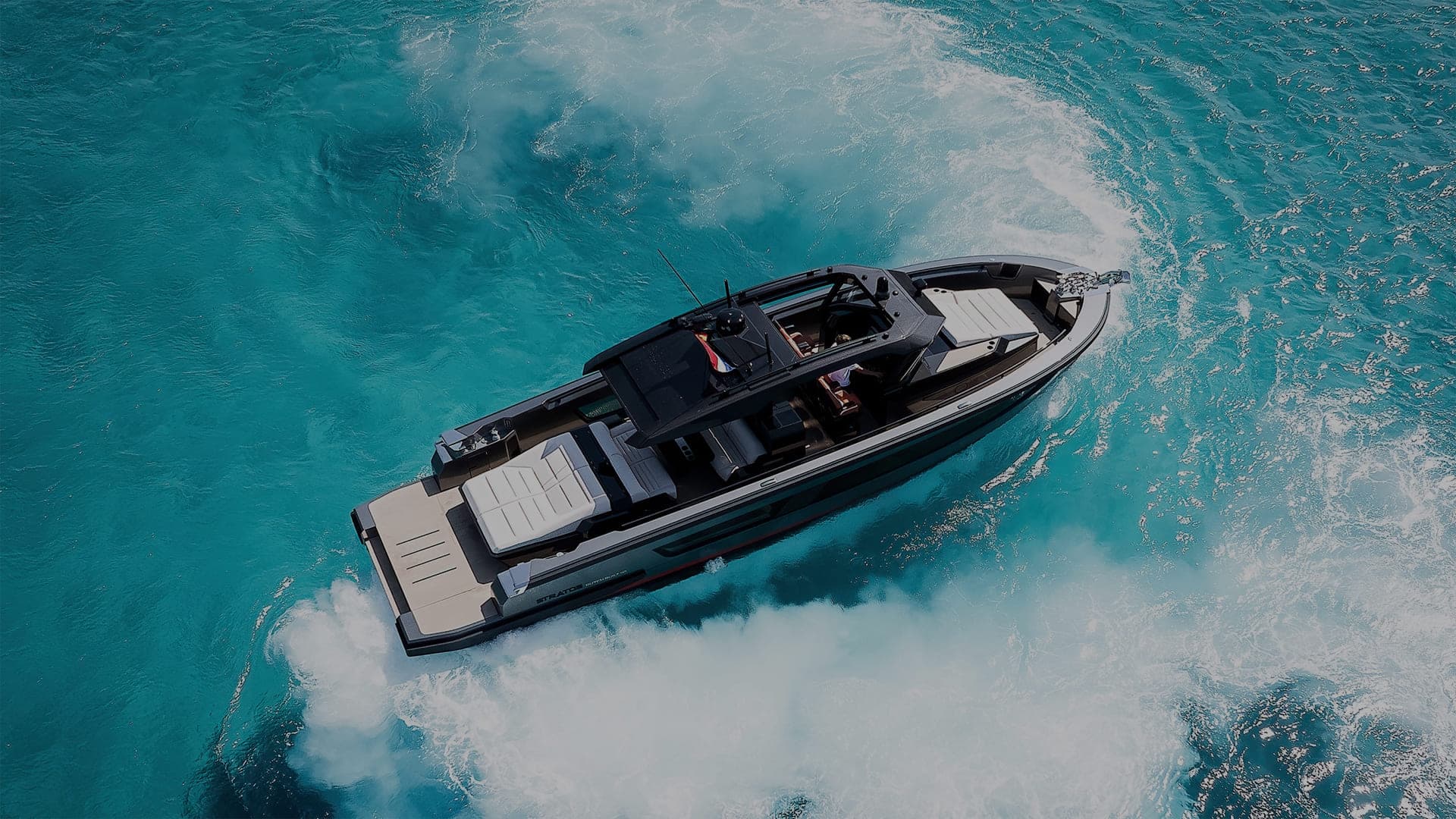 Stratos 50 yacht available for charter in Saint-Tropez